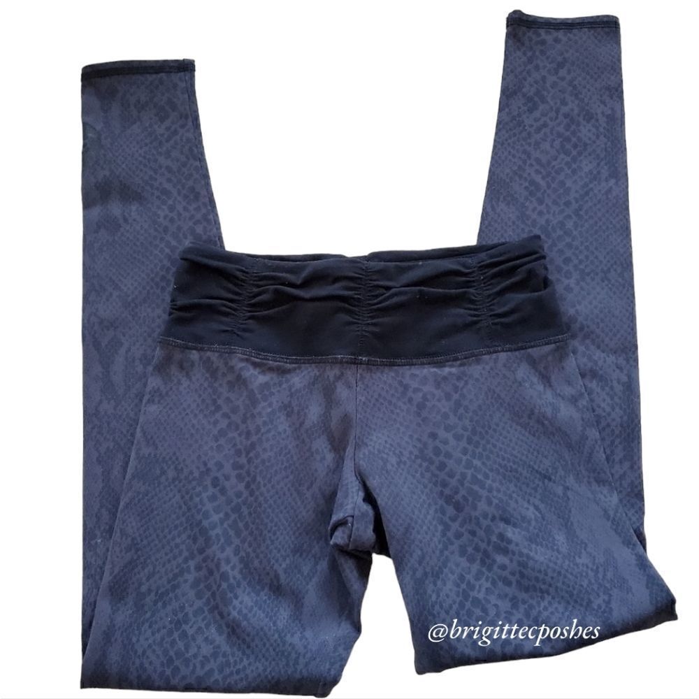 FLYWHEEL Black/Grey Snake Print Leggings